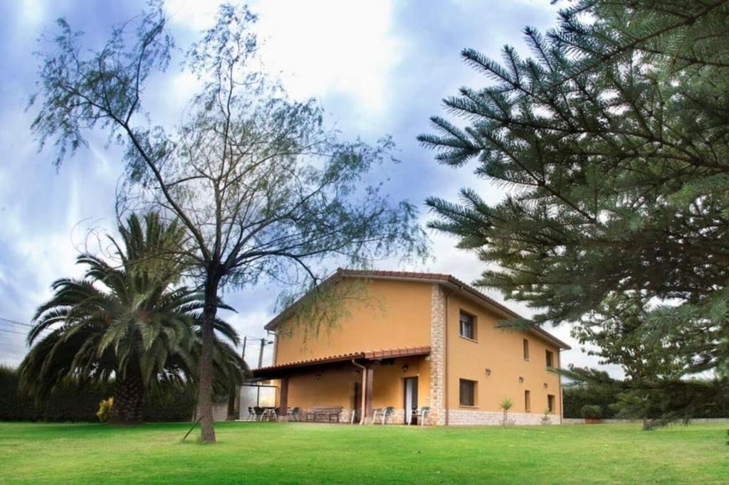 Villa Paula Aviles Exterior photo